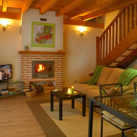 Tatil Evi Hazanas Adanero