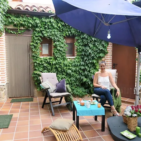 Hazanas Tatil Evi Adanero